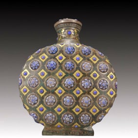 A Exquisite Gold and Silver-Inlaid Bronze Vase