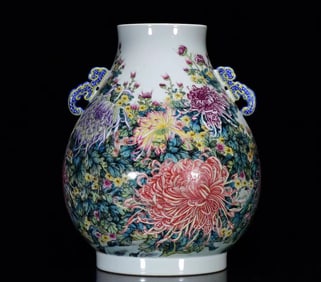 A Huge Famille-Rose Chrysanthemum Pattern Double-Ears Vase