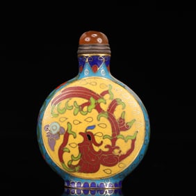 An Exquisite Cloisonne Flower and Phoenix Pattern Snuff Bottle
