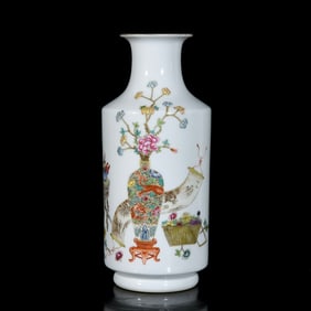 A Rare Enamel Bogu Pattern Vase