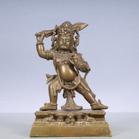 An Exquisite Coppery Statue of Vajra