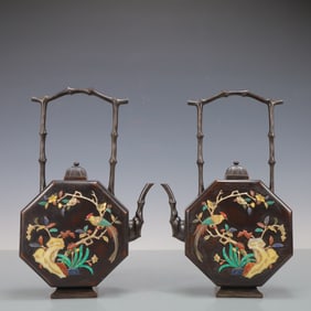 A Exquisite A pair of Zitanwood Flower and Bird Pattern Ewer
