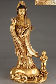 An Exquisite Gilt Bronze Statue of Avalokitesvara