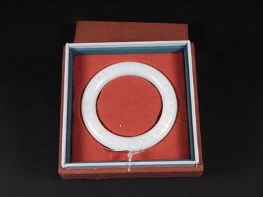 An Exquisite White Jade with poem Bracelets