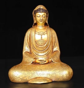 An Exquisite Gilt Bronze Statue of Avalokitesvara