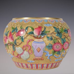 An Exquisite Enamel Flower and Fruit Pattern Brush Washer