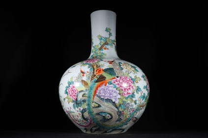 An Exquisite Enamel Flower and Bird Pattern with poem Vase