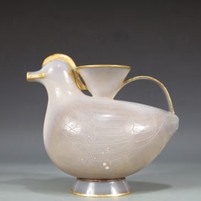 A Exquisite Agate Outline in gold Bird-Form Ewer