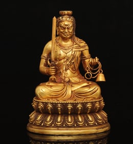 An Exquisite Gilt Bronze Statue of Bodhisattva
