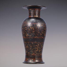 A Exquisite Black Lacquer Vase
