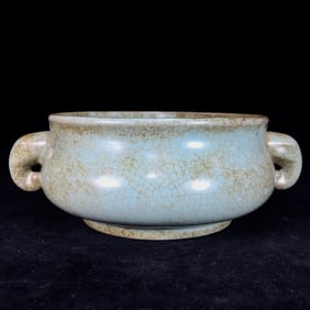 An Exquisite Ru yao Double-Ears Censer