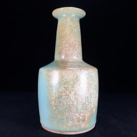 An Exquisite Long quan yao Vase