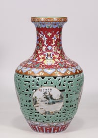 An Exquisite Enamel Ruby Red-Glazed Lotus Pattern Landscape Pattern with poem Vase