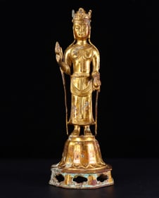 An Exquisite Gilt Bronze Buddha Statue