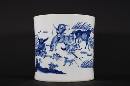 An Exquisite Blue and White Character and Story Pattern Brush Pot