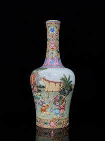 A Pair of Exquisite Famille-Rose Painted Gold Character and Story Pattern Vase