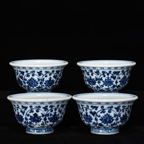 A Set of Fine Blue and White Lotus Pattern Fish Pattern Cup