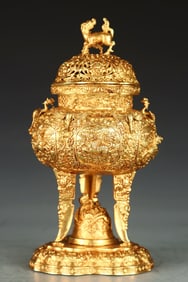 An Exquisite Gilt Bronze Lotus Pattern Auspicious Beast Pattern Tripod Censer