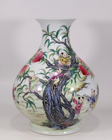 An Exquisite Enamel Character and Story Pattern Vase