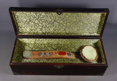 An Exquisite Gilt Bronze Inlaid White Jade Dragon Pattern Flower Pattern with poem Ruyi