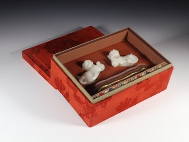 A Pair of Exquisite White Jade Lion Ornament