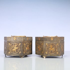 A Exquisite A pair of Gilt Silver Lotus Pattern Auspicious Beast Pattern Box