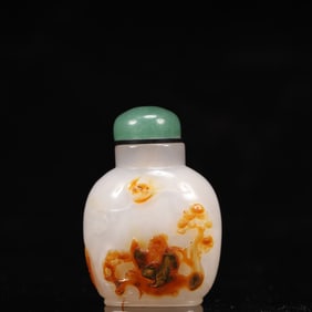 An Exquisite Agate Character and Story Pattern Snuff Bottle