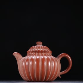 An Exquisite Purple Sands Teapot