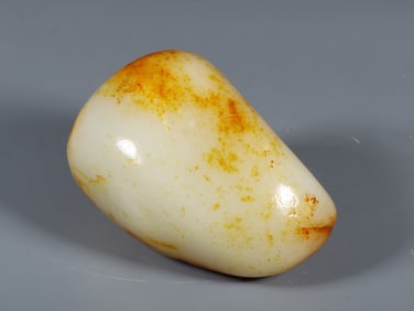 An Exquisite White Jade Ornament