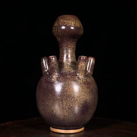 An Exquisite Jun yao Purple Glazed Vase