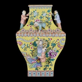 A Rare Enamel Painted Gold Figure,Flower and Bird Pattern Double-Ears Vase