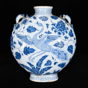 An Exquisite Blue and White Flower and Bird Pattern Beast-Ears Vase