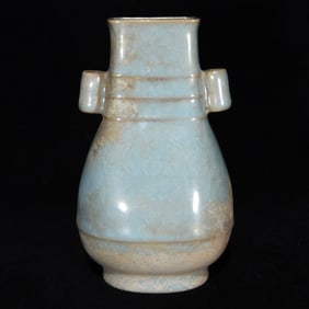An Exquisite Ru yao Double-Ears Vase