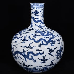 A Huge Blue and White Auspicious Cloud and Dragon Pattern Vase