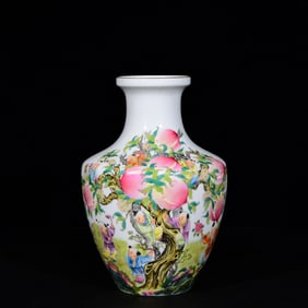 An Exquisite Enamel Painted Gold Figure and Peach Pattern Vase,With Poem