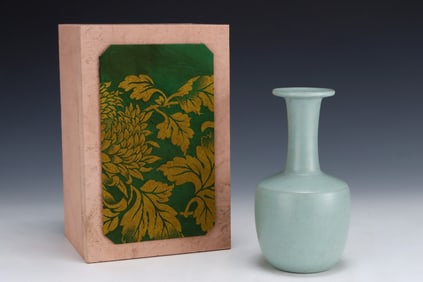 An Exquisite Ru yao Sky Blue Glazed Vase