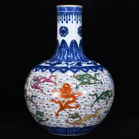 A Huge Blue and White Famille-Rose Painted Gold Auspicious Cloud and Dragon Pattern Vase