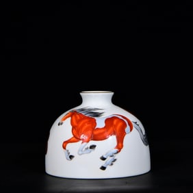 An Exquisite Enamel Painted Gold Horse Pattern Vase,With Poem