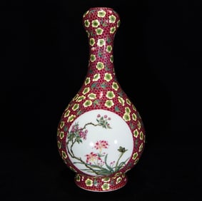 A Rare Famille-Rose Painted Gold Flower and Butterfly Pattern Vase