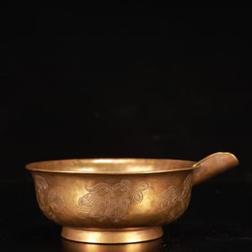 An Exquisite Gilt Bronze Flower and Bird Pattern Cup