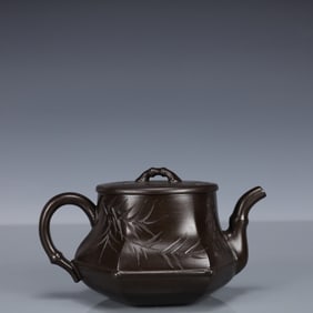 An Exquisite Purple Sands Bamboo Pattern Teapot, With poem