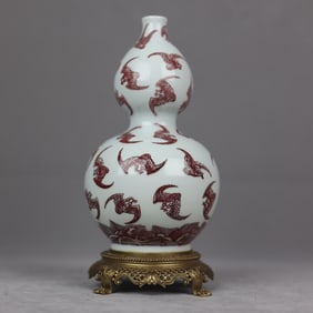 An Exquisite Underglaze-Red Inlaid Bronze Bats Pattern Gourd-Shaped Vase