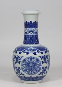 A Rare Blue and White Flower Pattern Vase