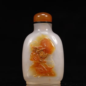 An Exquisite Agate Insect Pattern Snuff Bottle