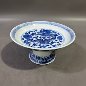 An Exquisite Blue and White Lotus and Dragon Pattern Stem Plate