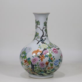 A Rare Famille-Rose Painted Gold Flower and Bird Pattern Vase,With Poem