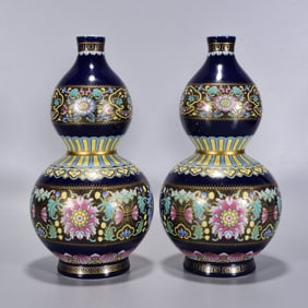 A Pair of Exquisite Ji Blue Glazed Painted Gold Shou-Character Flower Pattern Gourd-Shaped Vases