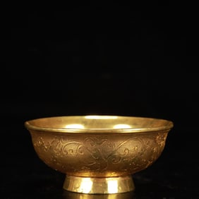 An Exquisite Gilt Bronze Flower and Crane Pattern Bowl