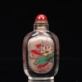 An Exquisite Glass Lotus and Fish Pattern Snuff Bottle