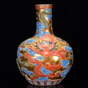 A Huge Enamel Gilt Dragon Pattern Vase